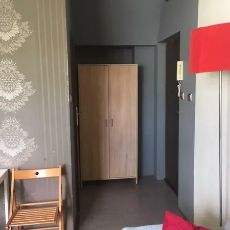 Apartament Swietojanska 139 *